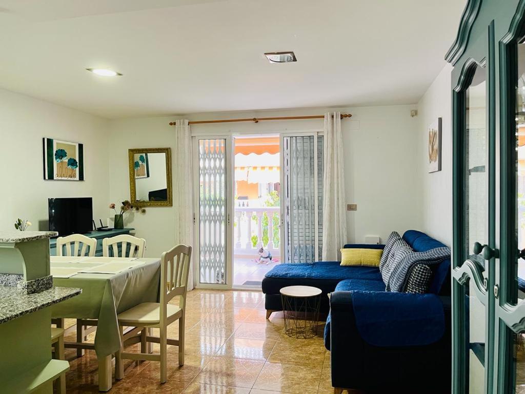 Beachfront Apartment With A Private Garden On The Ground Floor Moncófar Екстериор снимка